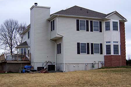 4,200 S.F. 4-Bedrooms Traditional/Contemporary Design 